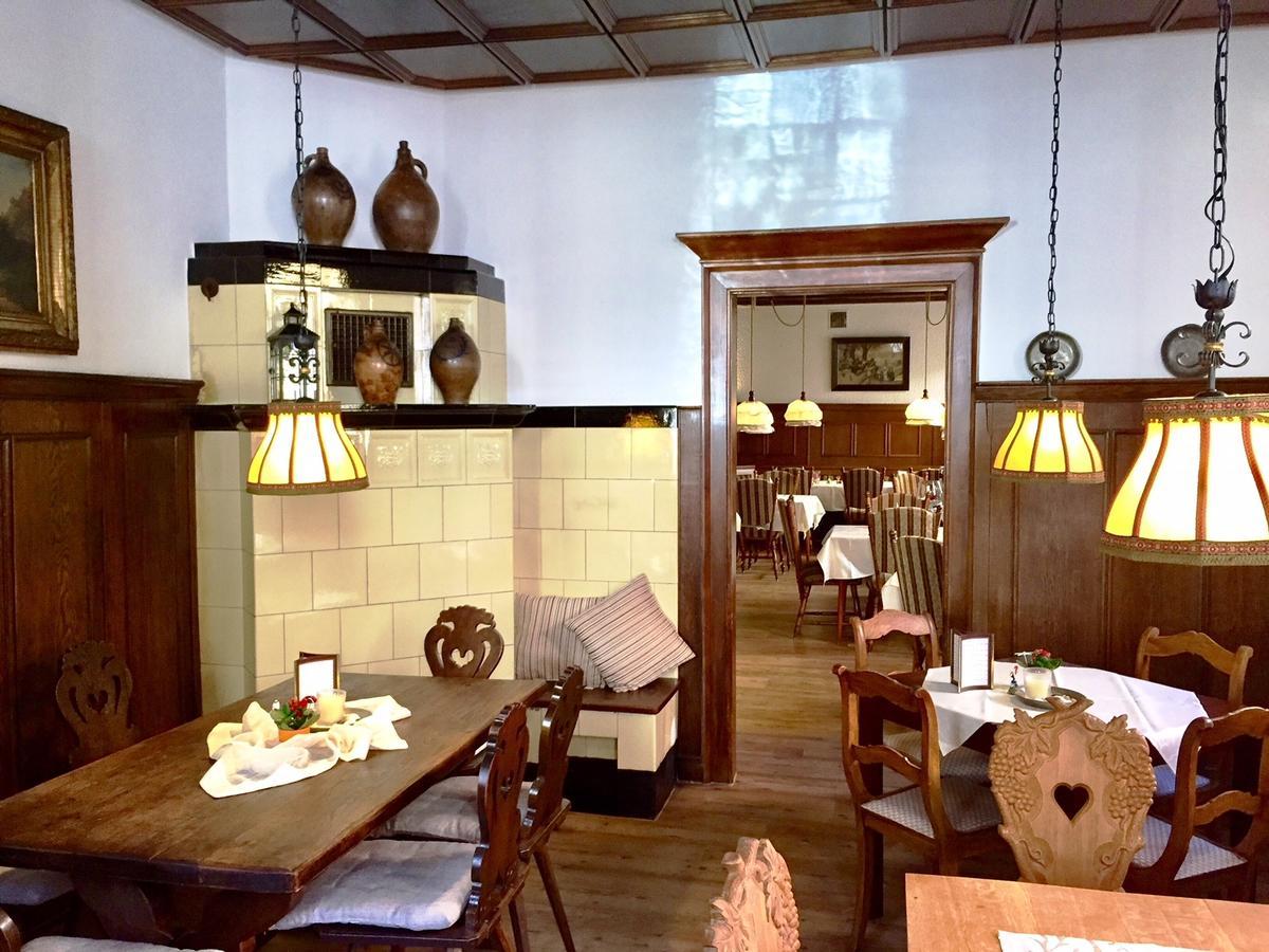 Hotel Weingut Schuetzen Senheim Ngoại thất bức ảnh